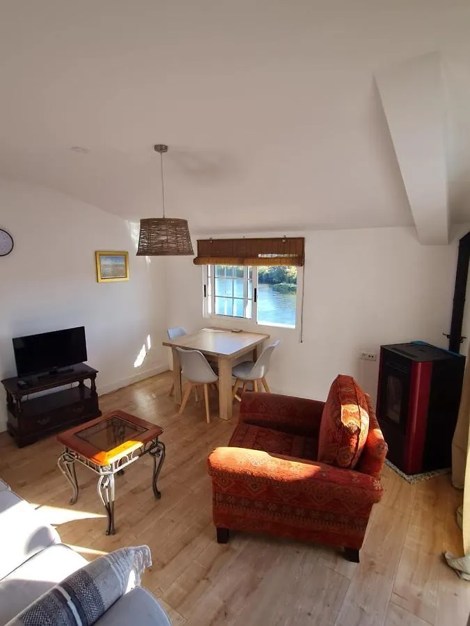 River Ebro Apartments 모라 디에브레 0*,