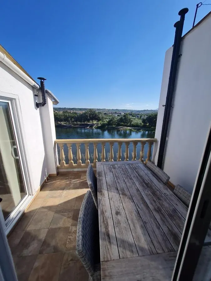 River Ebro Apartments 모라 디에브레