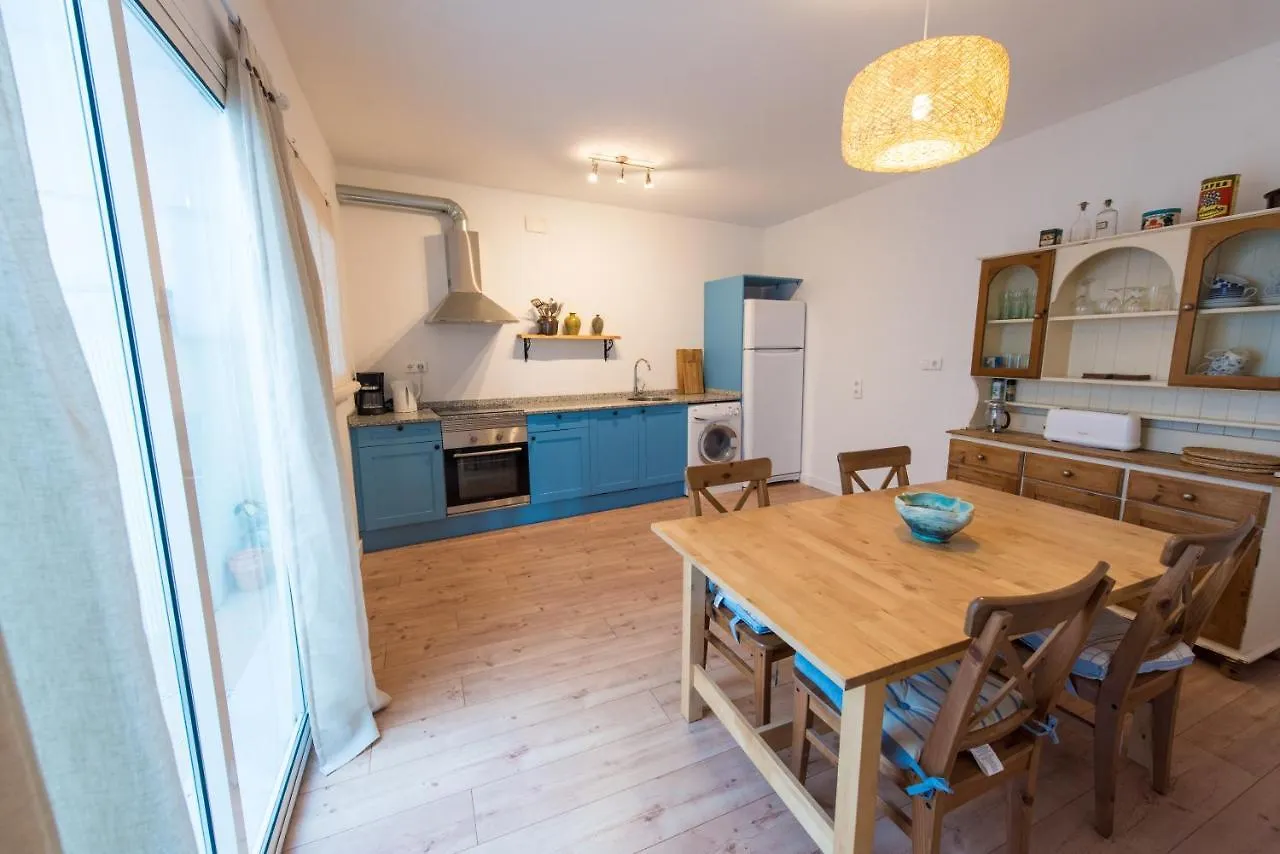 River Ebro Apartments 모라 디에브레 0*,